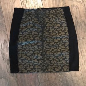 Aritzia Talula Skirt